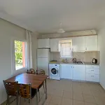 Pinky Apartmanhotel